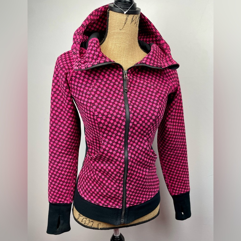 Lululemon Radiant Jacket Full Zip Hoodie Deep Dive Berry Rumble Checker Print